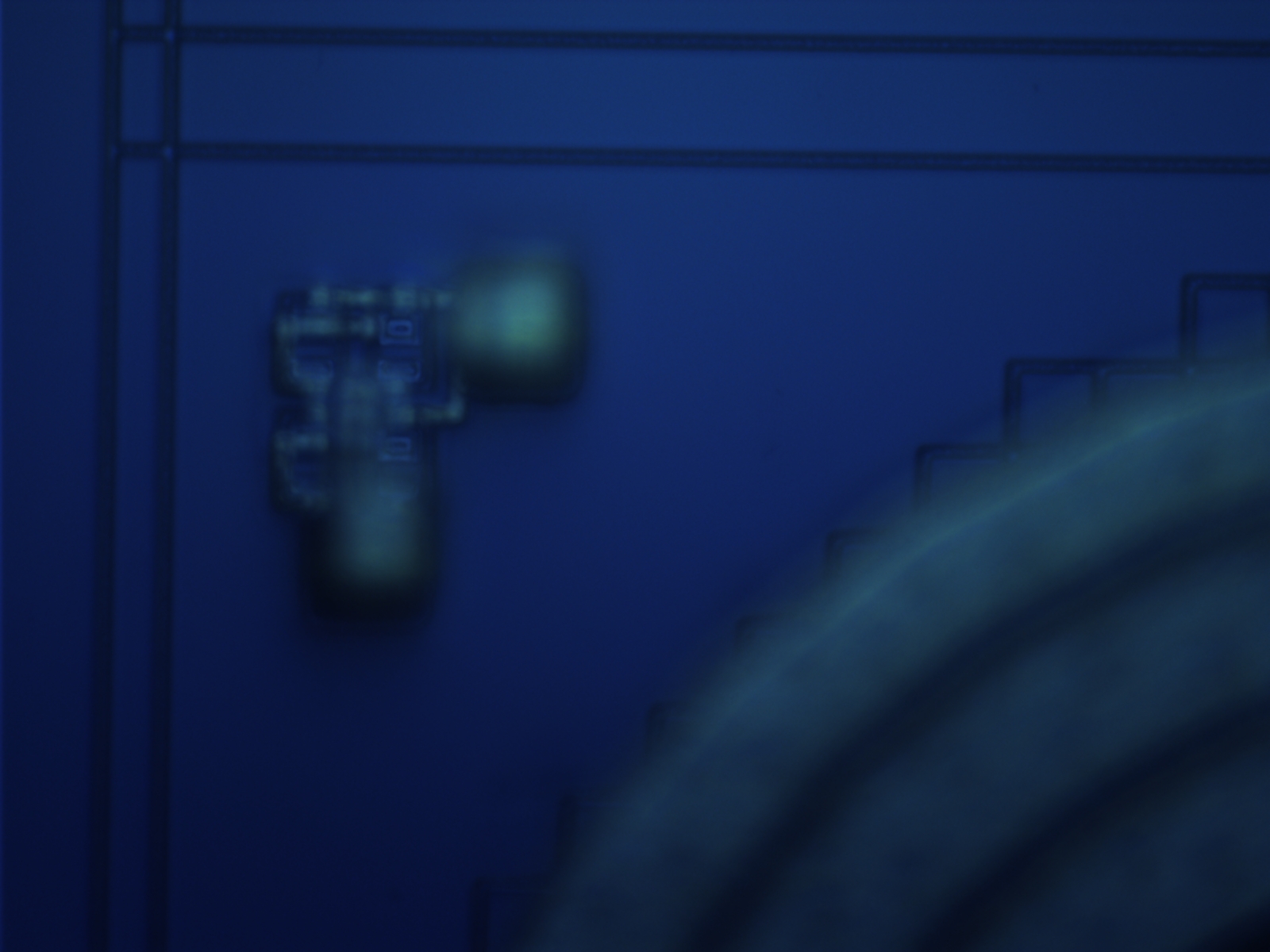 max2323e-100x-02.jpg
