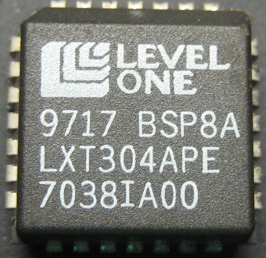 level_one_lxt304_qfn.jpg